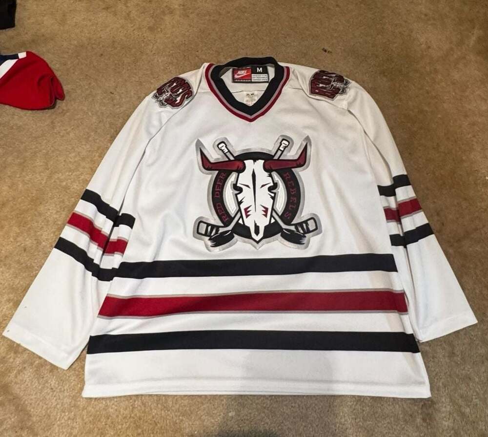 Nike Red Deer Rebels Size M Hockey Jersey